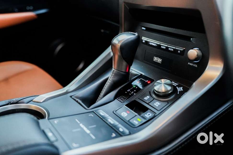 Lexus Nx 300h, 2019, Petrol