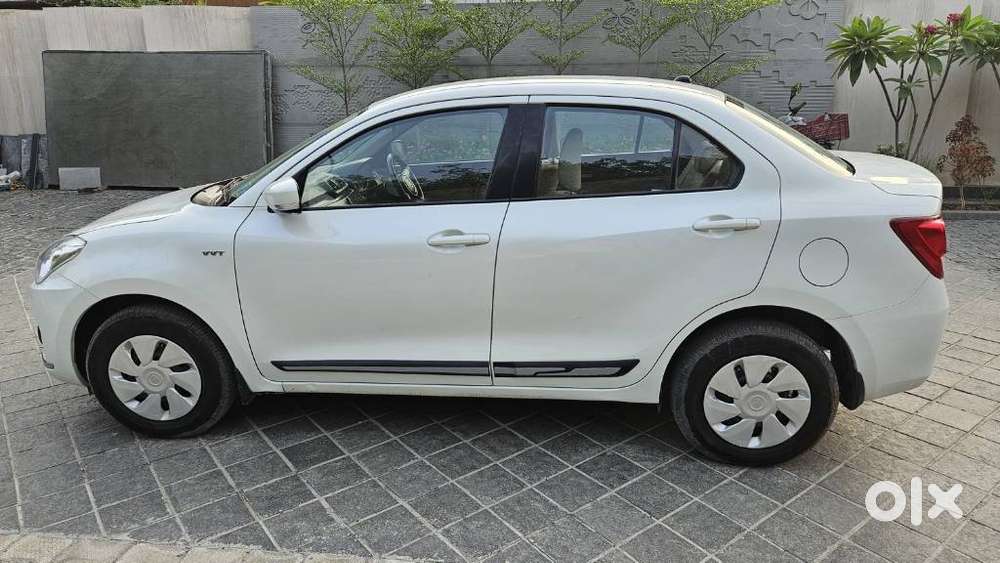 Maruti Suzuki Swift Dzire Vxi(o) Amt, 2018, Petrol