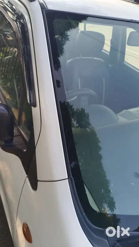 Good Condition All Pepar Complete Km 75839 With Record