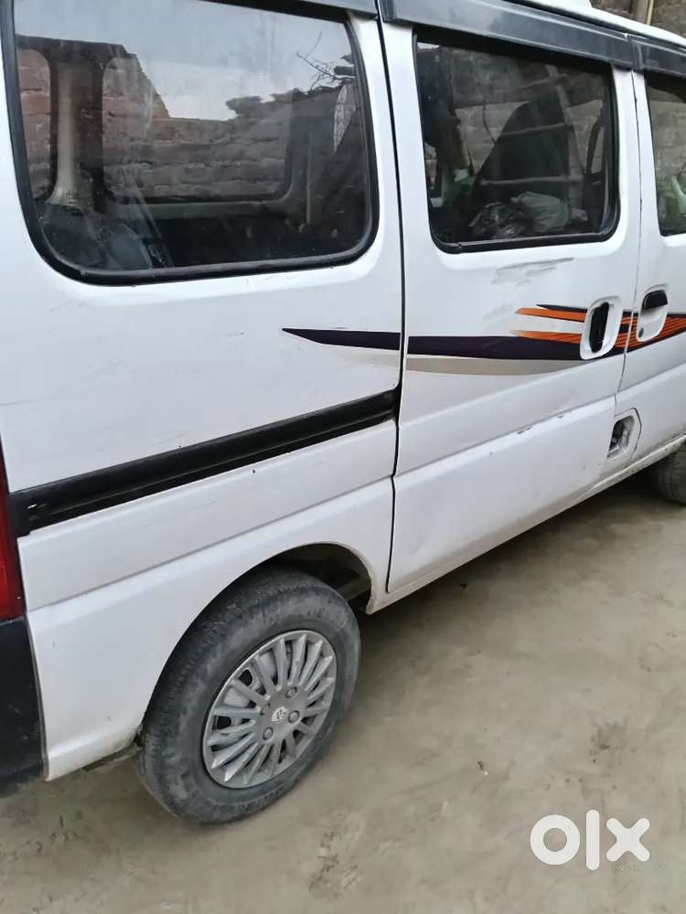 Gadi Ka Injan Abhi Full Banvaya Hai.ab Koi Kami Nahi Hai.