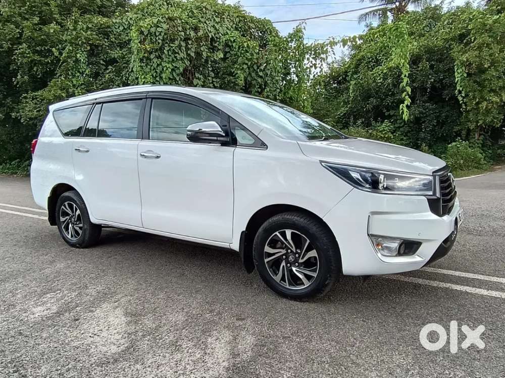 Toyota Innova Crysta [2020-ongoing] 2.4 Vx 7 Str, 2023, Diesel