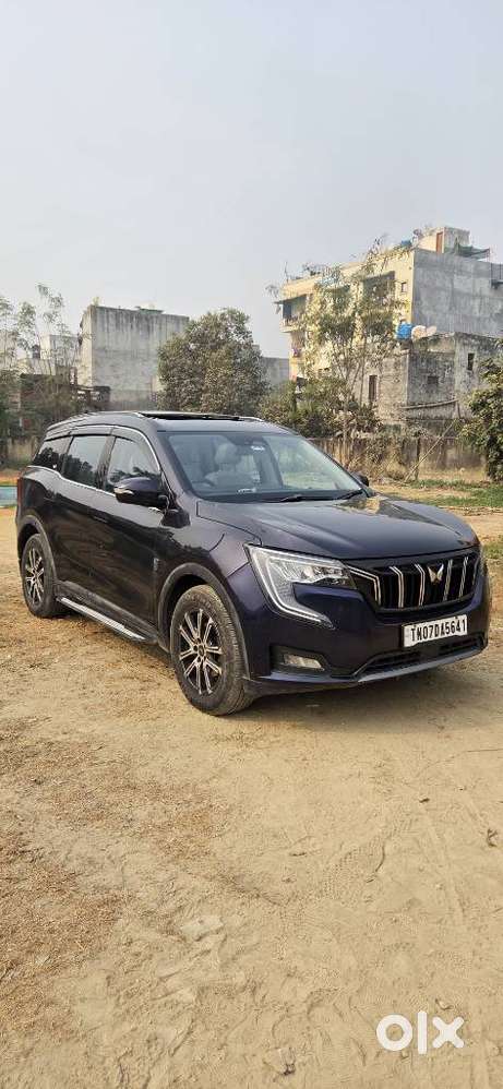 Mahindra Xuv700 2.0 Ax 7 Petrol At Str, 2022, Petrol