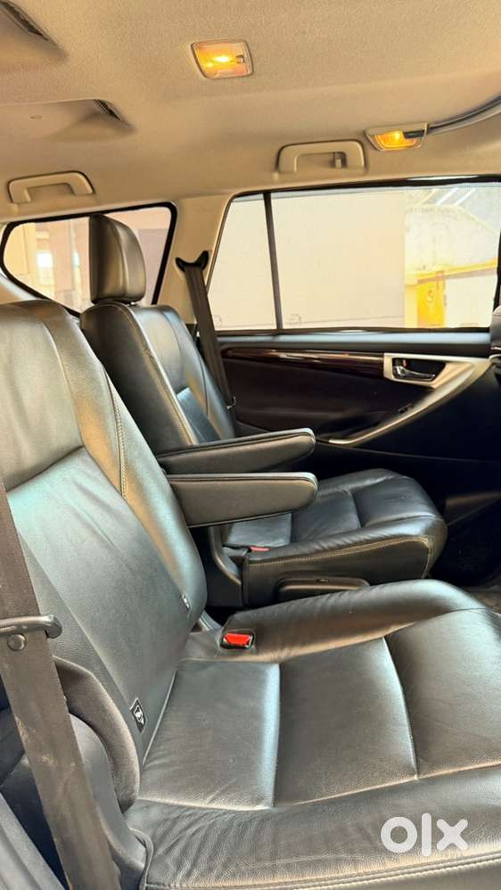 Toyota Innova Crysta 2017