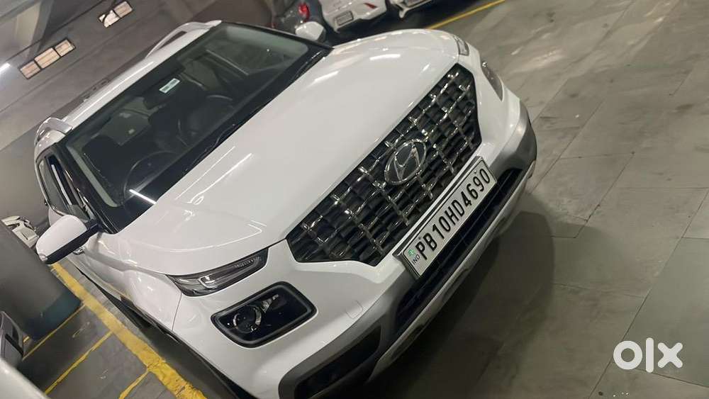 Hyundai Venue 2019 Diesel Well Maintained
