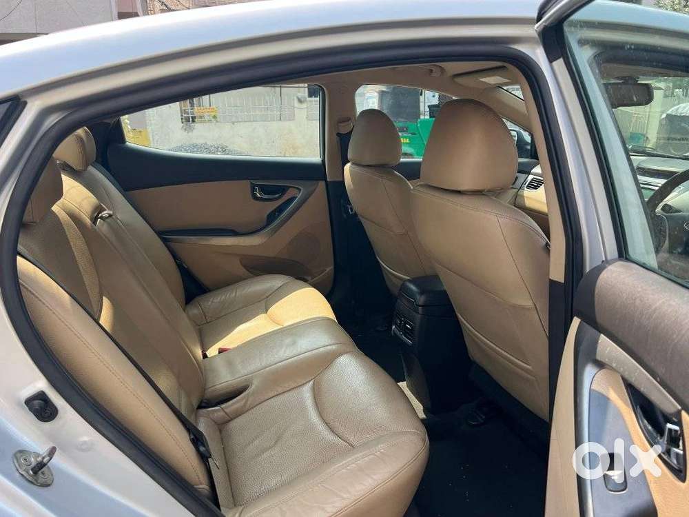 Hyundai Elantra 1.6 Sx, 2013, Petrol