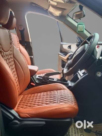Mahindra Xuv700 2.2 Mx Diesel Mt 5 Str, 2024, Diesel
