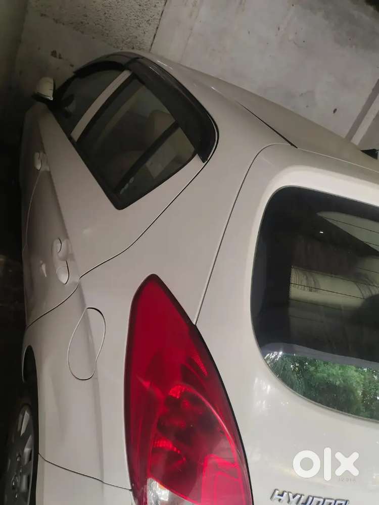 Hyundai I20 2014 Diesel Well Maintained Less Driven With New Tyres