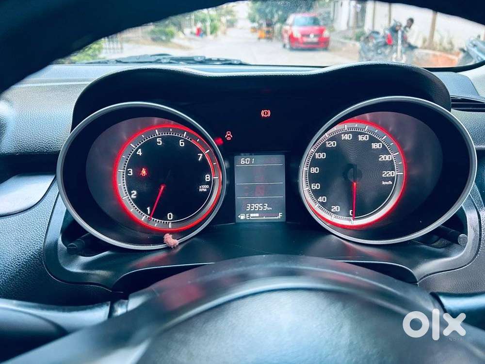 Maruti Suzuki Swift Vxi + Manual, 2022, Petrol