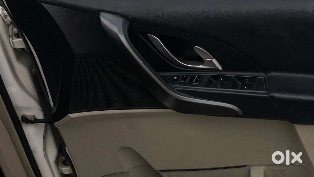 Mahindra Xuv500 W6 At, 2017, Diesel