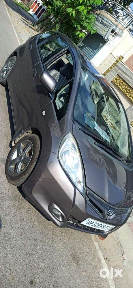 Honda Jazz 2012 Petrol Well Maintained With Clean Interior