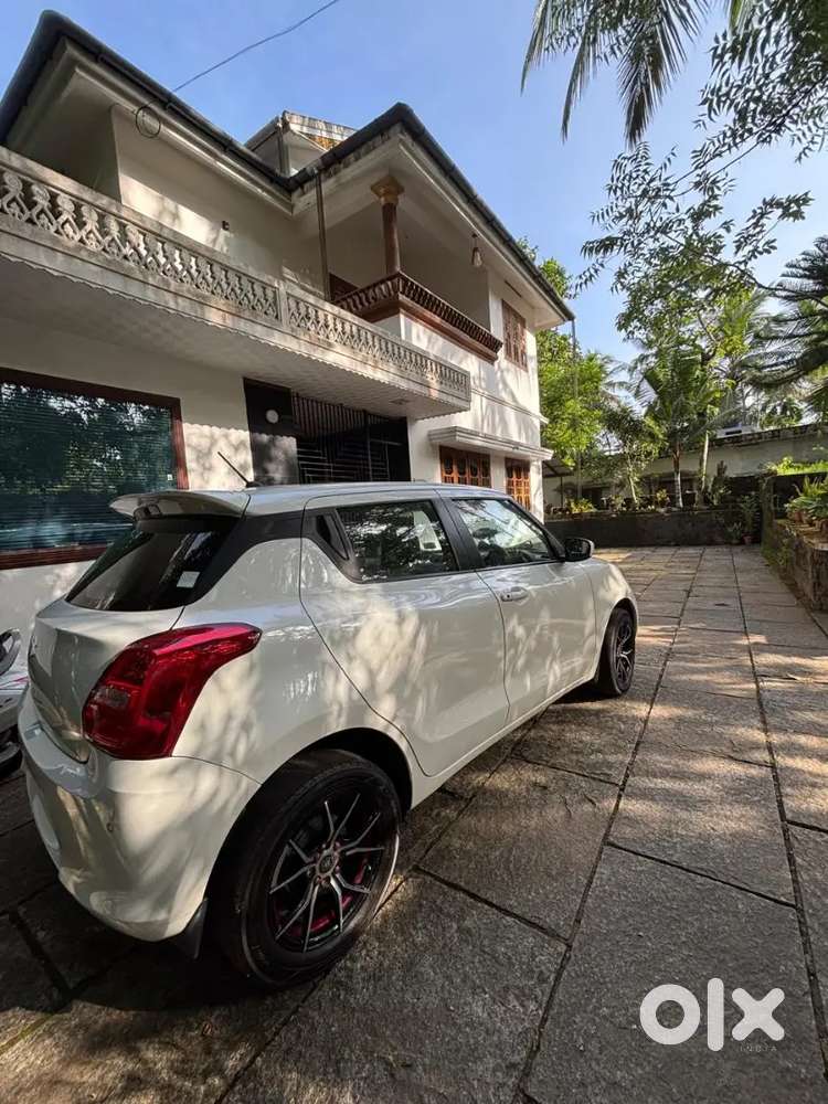 Maruti Suzuki Swift 2021 Petrol 30000 Km Driven