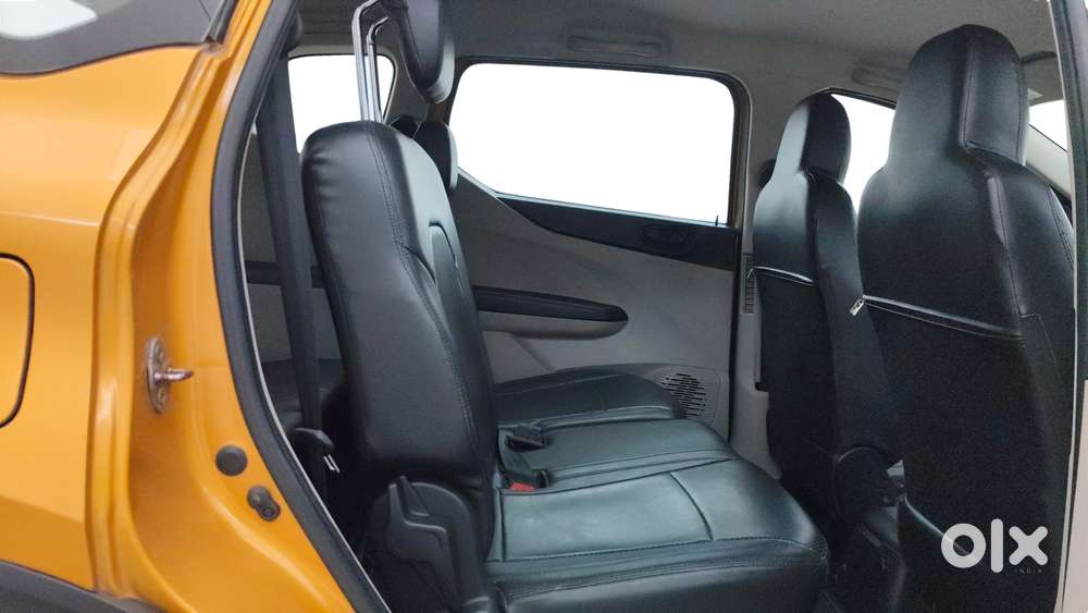 Renault Triber Rxt, 2019, Petrol