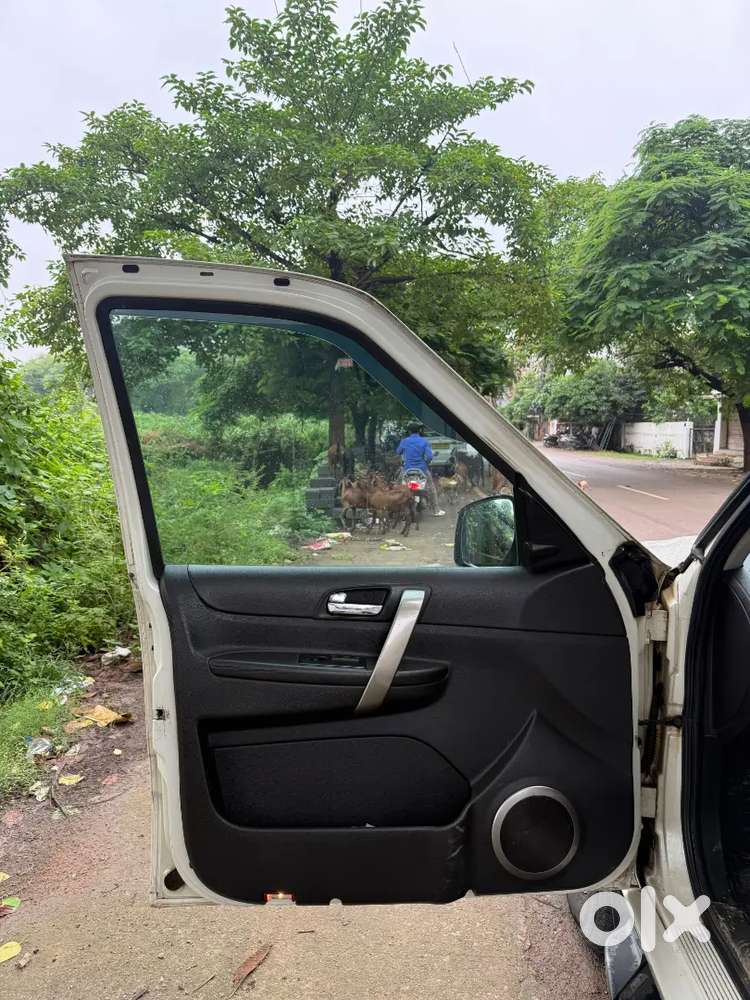 Tata Safari Storme 2017 Year