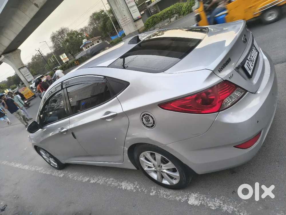Hyundai Verna 2011 Diesel 128000 Km Driven