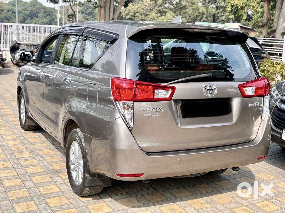 Toyota Innova Crysta 2.8 Zx At, 2017, Diesel