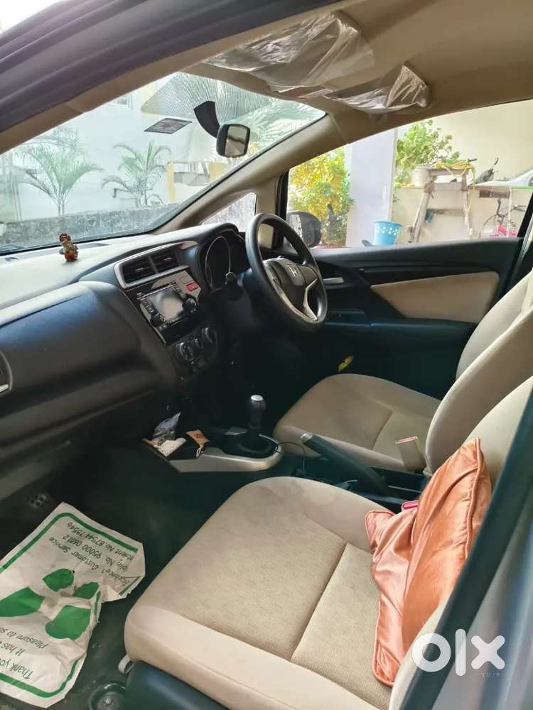 Hondas Jazz 2015 Model Petrol ( Perfect Condition)