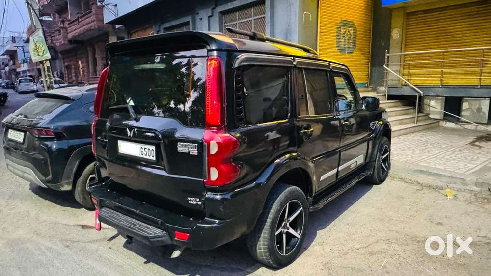 Mahindra Scorpio Diesel 2015