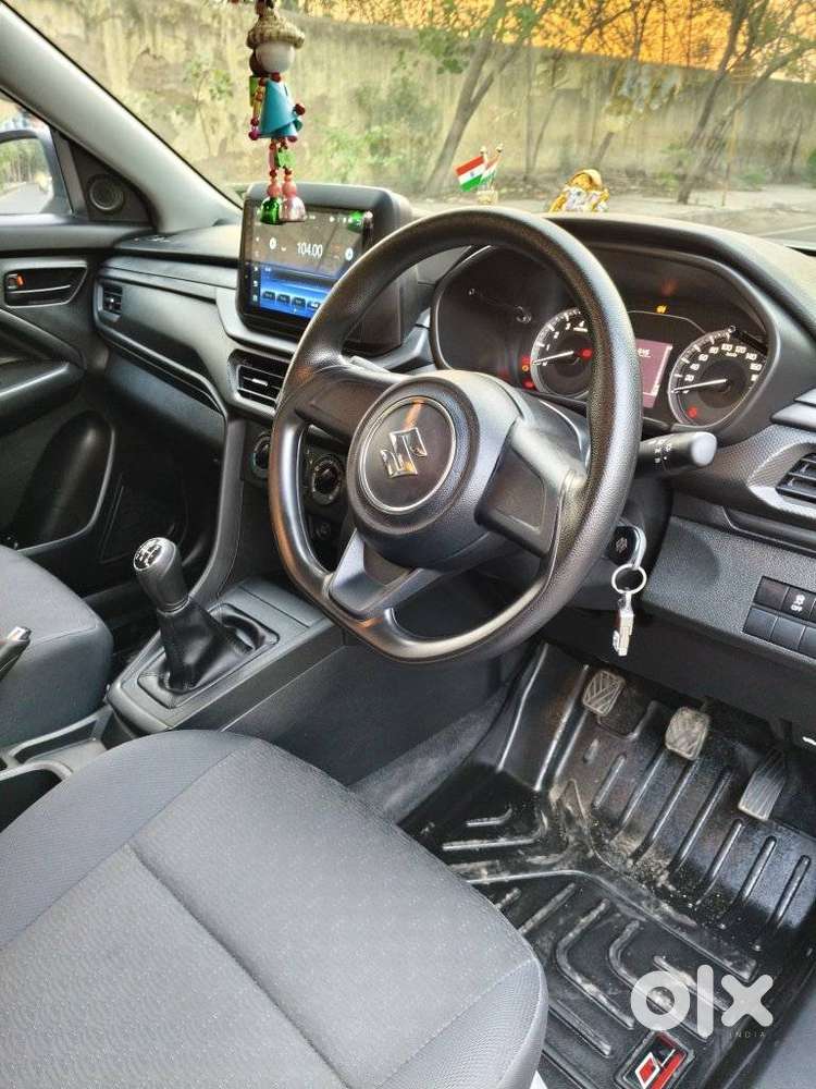 Maruti Suzuki Brezza 1.5 Lxi Smart Hybrid, 2025, Petrol