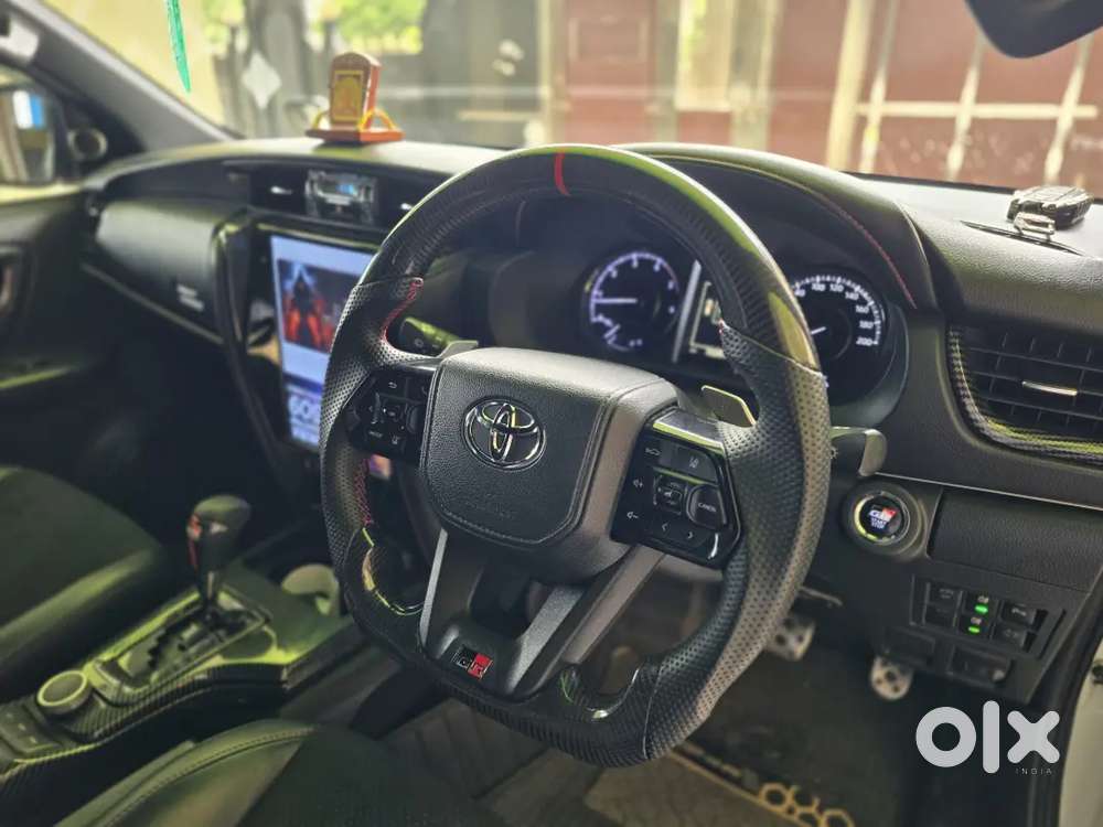 Toyota Fortuner Legender 2023