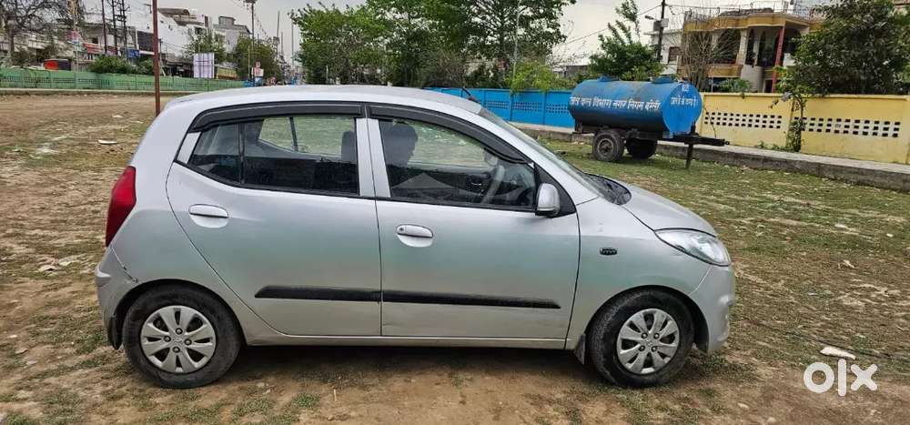 Hyundai I10 2011 Petrol 70000 Km Driven