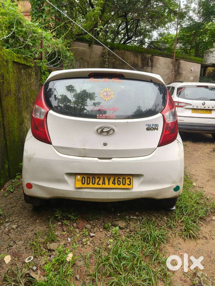 Selling Eon Cng And Petrol