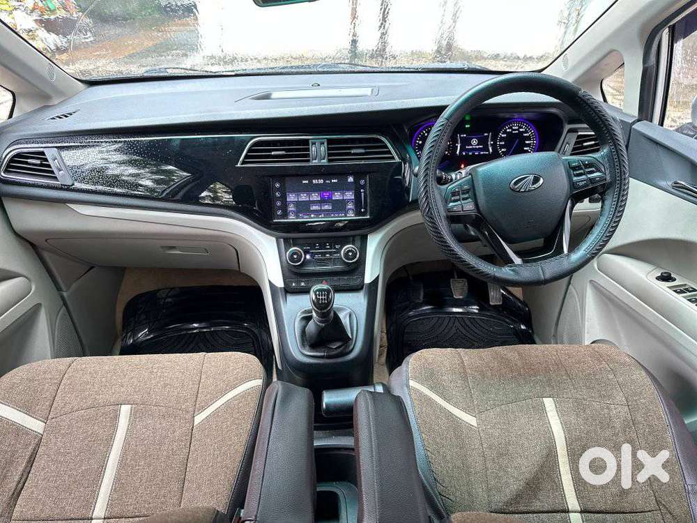 Mahindra Marazzo M8, 2019, Diesel