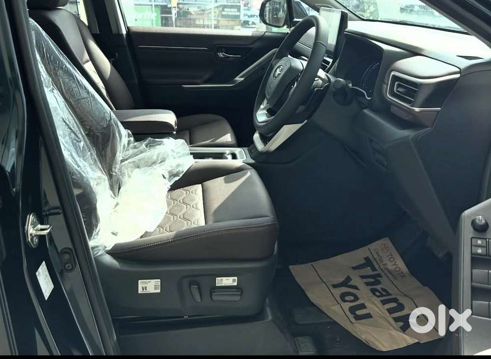 Toyota Innova Hycross Zx(o), 2026, Petrol