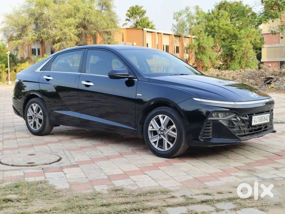 Hyundai Verna 1.5 Sx Ivt, 2023, Petrol