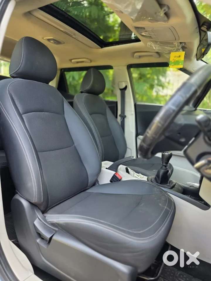 Mahindra Xuv300 W6, 2021, Petrol