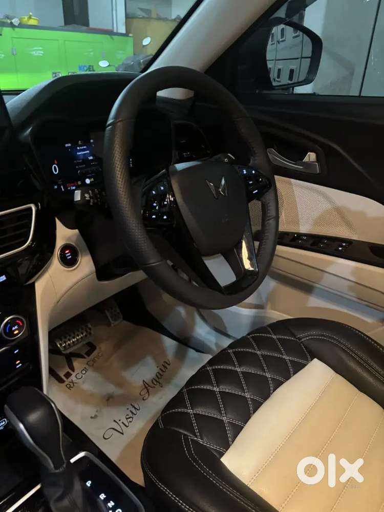 Mahindra Xuv 3xo Ax5l Petrol At (luxe Pack)  2024  Zero Issues