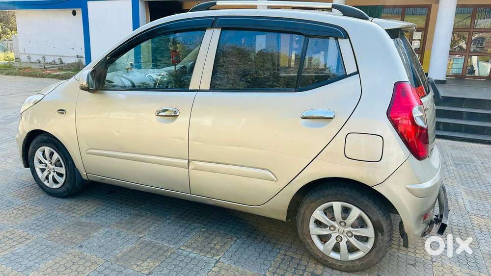 Hyundai I10 Sportz, 2012, Petrol