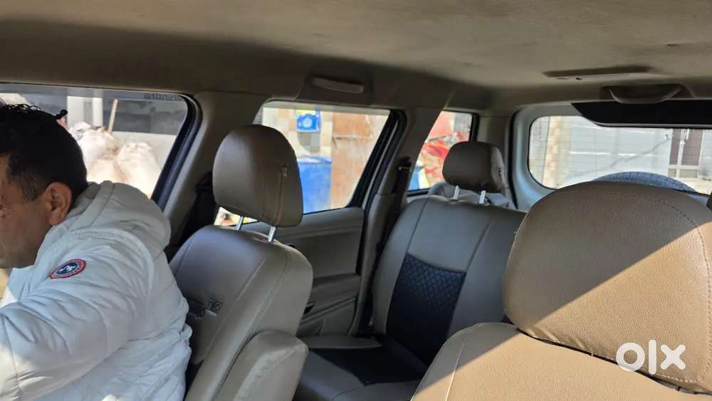 Mahindr Bolero Neo N10