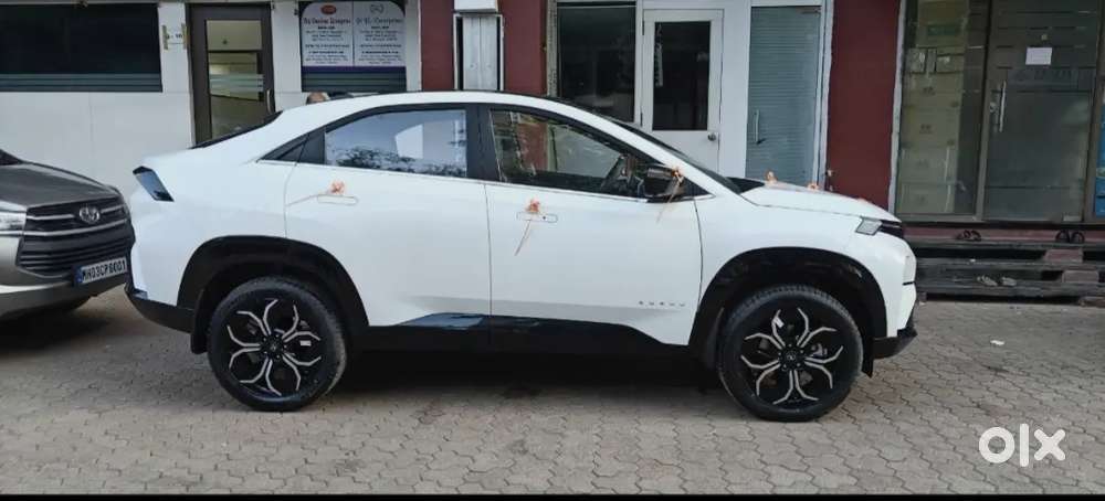 Showroom Condition, Tata Curvv Creative Plus S Petrol 2025
