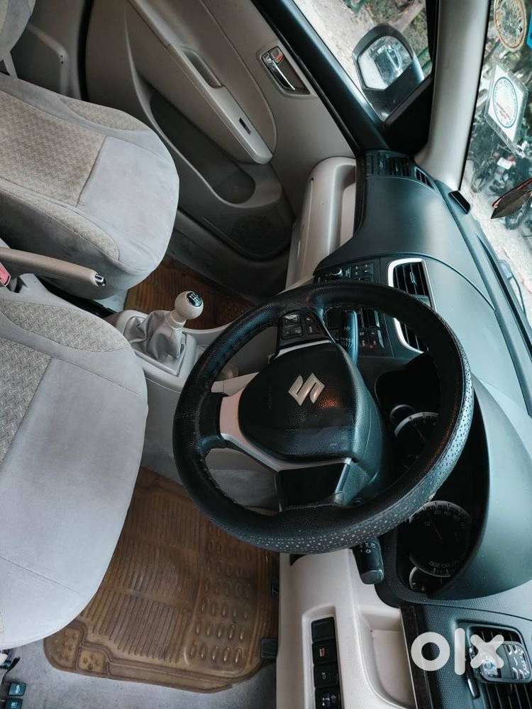 Maruti Suzuki Swift Dzire 1.2 Zxi Bsiv, 2012, Petrol