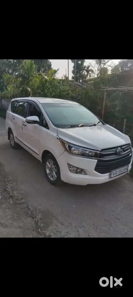 Toyota Innova Crysta 2017 Diesel 27000 Km Driven