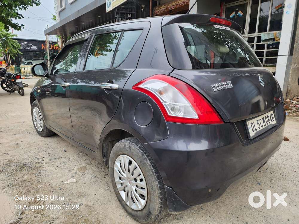 Maruti Suzuki Swift Lxi Option, 2015, Cng & Hybrids