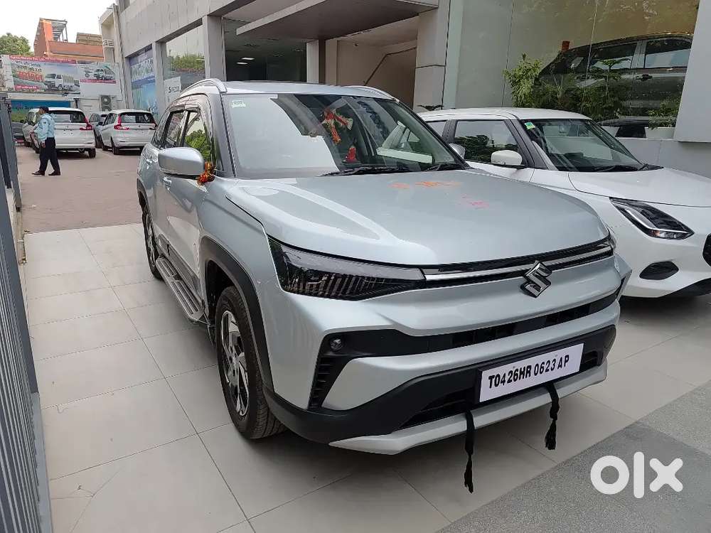 Model Zxi (o) Silver With Top Model Alloys