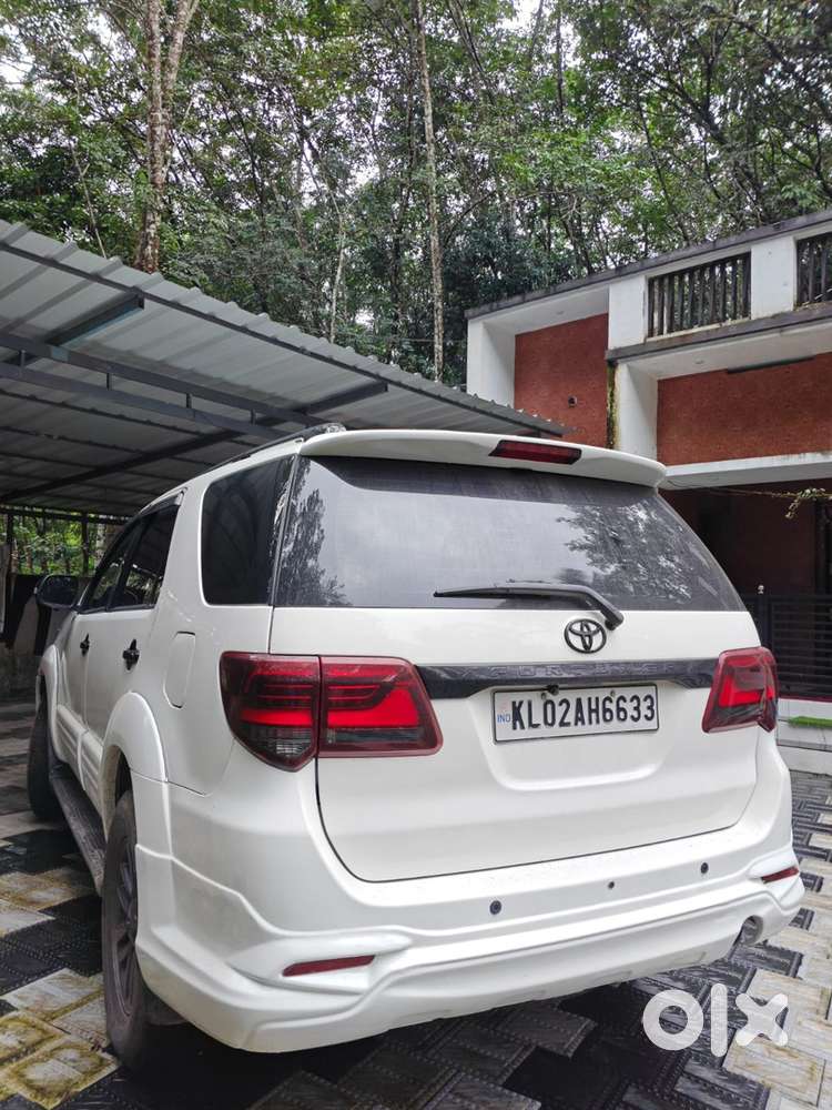 Toyota Fortuner Diesel 2011