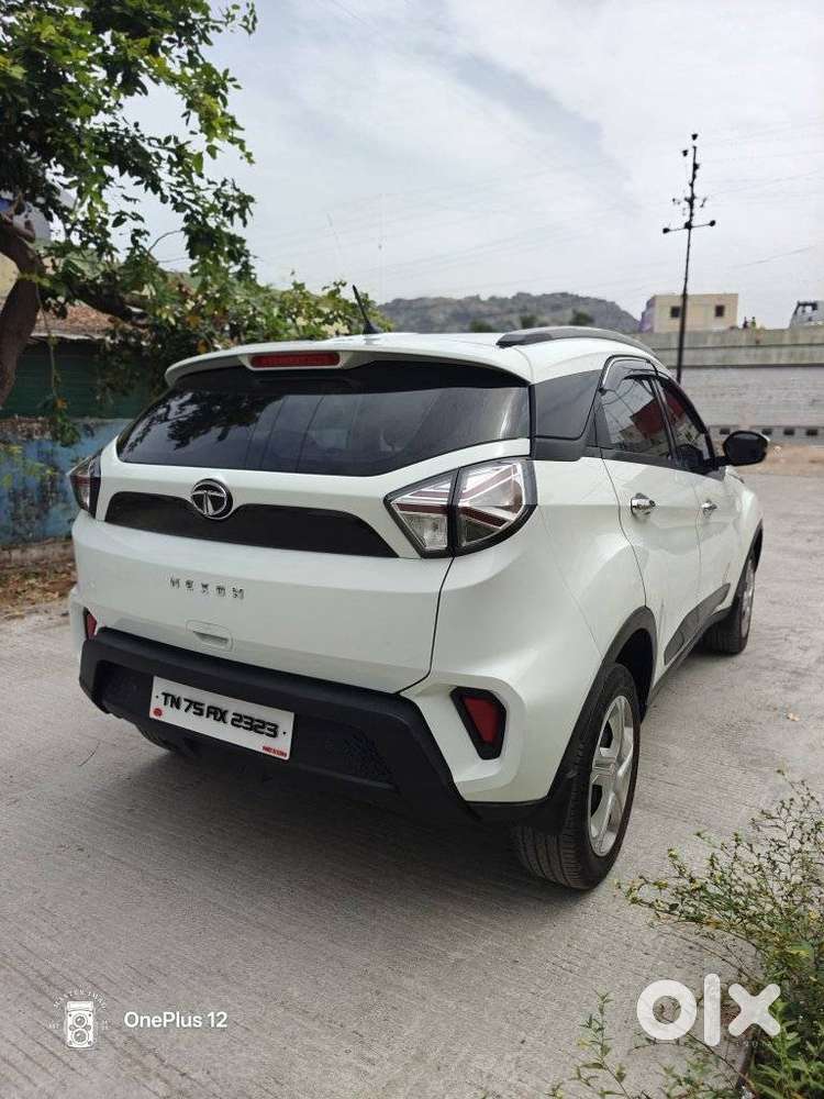 Tata Nexon 1.5 Revotorq Xm (s), 2022, Diesel