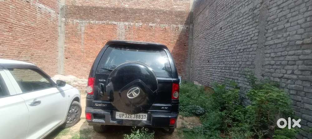 2012मॉडल है अगस्त का