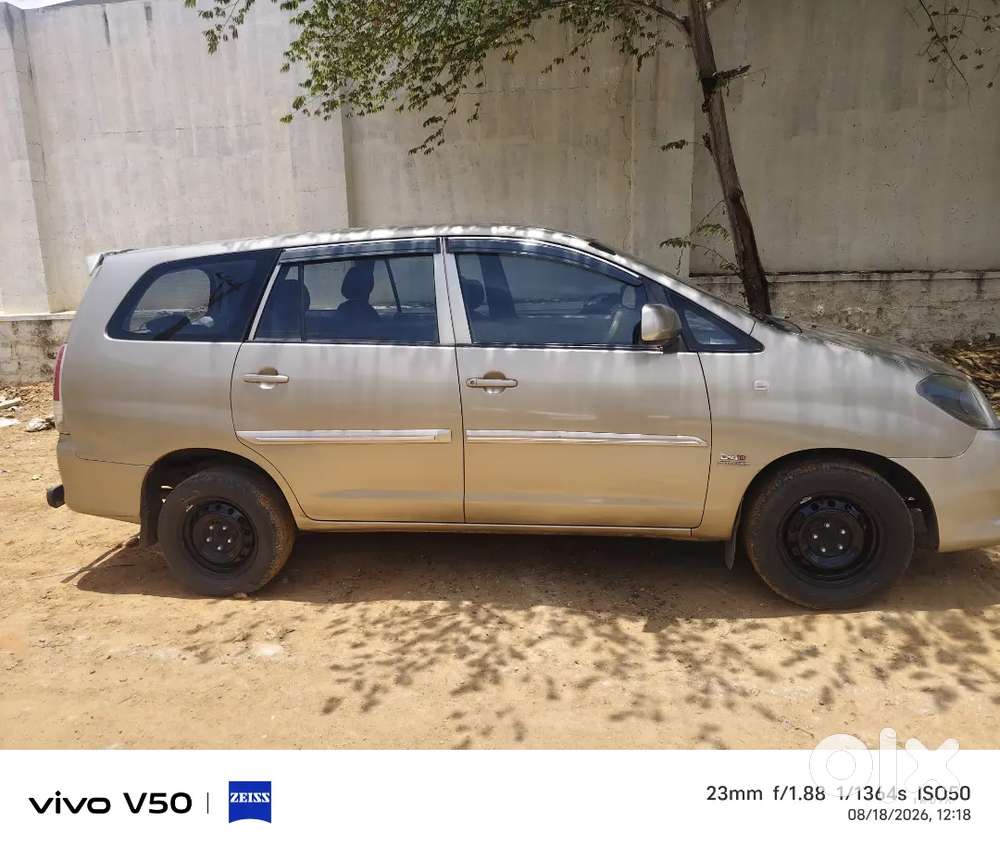 Toyota Innova 2.5 Vx 2010