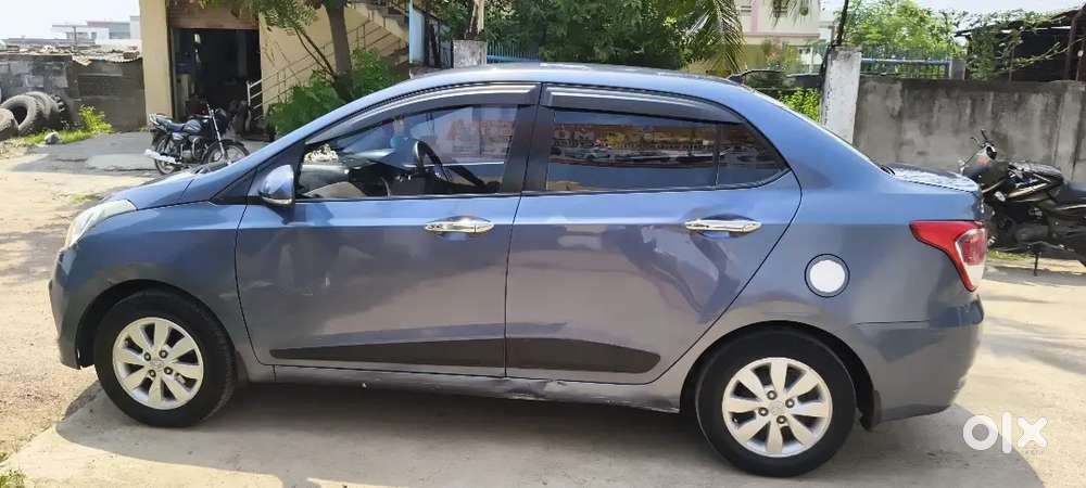 Hyundai Xcent 2015 Petrol 95000 Km