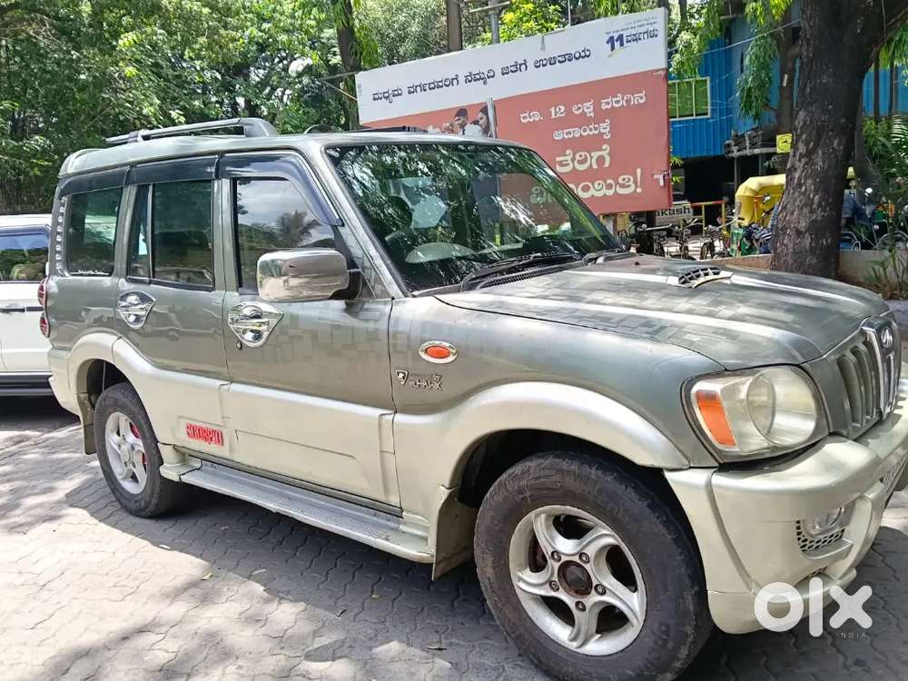 Mahindra Scorpio Classic 2010 Diesel 130000 Km Driven