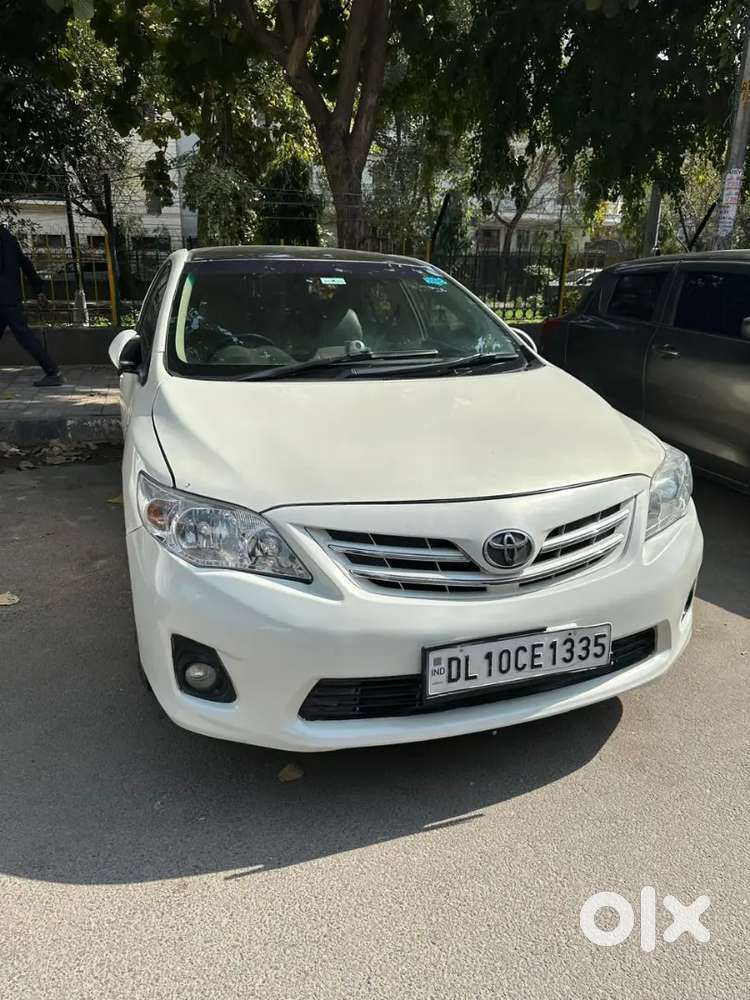 Toyota Corolla Altis 2012 Petrol 97450 Km Driven.