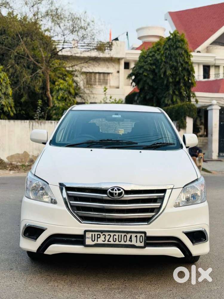 Toyota Innova 2009-2011 2.0 G4 Petrol 8-seater, 2016, Diesel