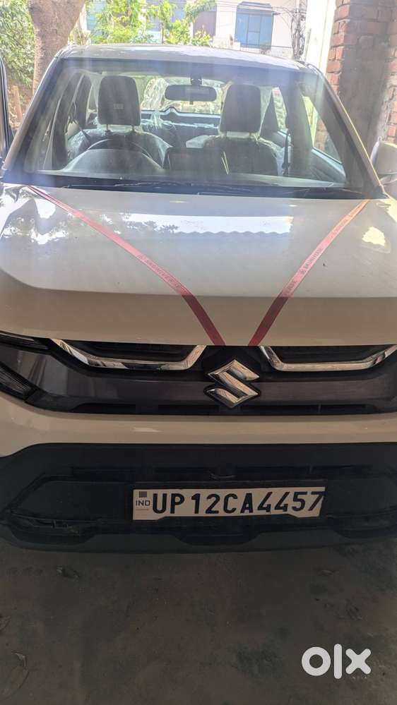 New Car Model Breeza Lxi Driven Only 2500 Km