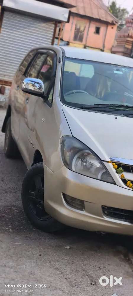 Toyota Innova 2005 Diesel 20000 Km Driven