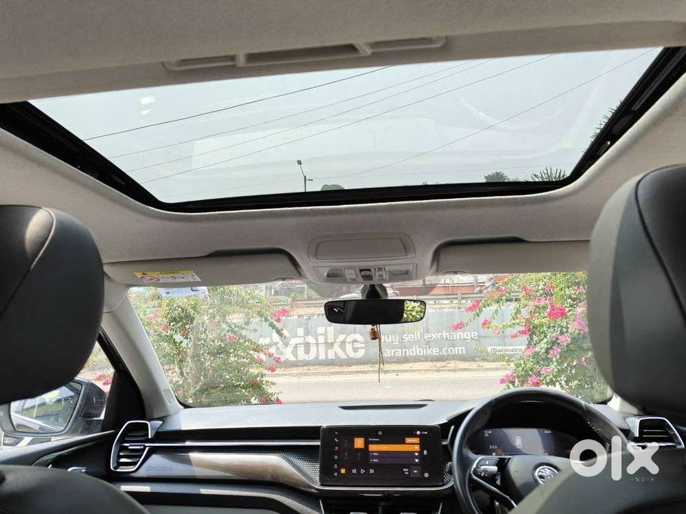 Skoda Kushaq 1.0 Tsi Style At (6 Airbags), 2024, Petrol