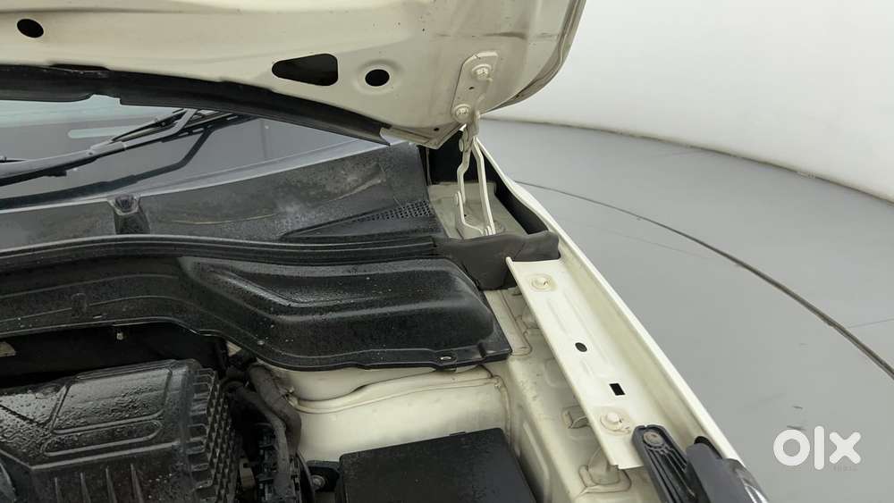 Mahindra Xuv300 W8 Option, 2020, Petrol