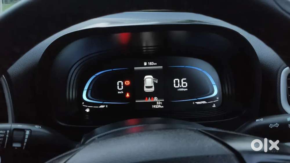 Hyundai Venue Petrol 2024